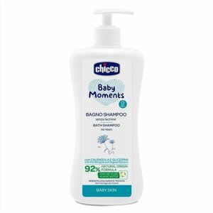 CHICCO Šampon na vlasy a tělo s dávkovačem Baby Moments 92 % přírodních složek 500 ml
